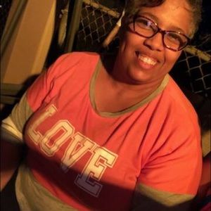 Meet your Posher, Shaunnellia